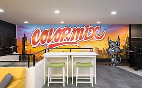 Colormix Hotel And Hostel